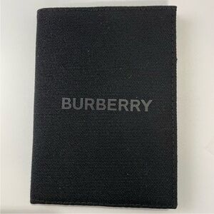 Burberry parfurms gift passport cover